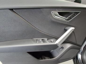 Audi Q2 Advanced 35 TDI S Tronic — photo 13