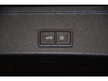 Audi A4 Avant S Line 35 TDI S Tronic — photo 10