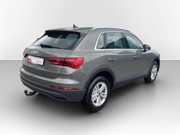 Audi Q3 TFSI E 45 TFSI E S Tronic — photo 4