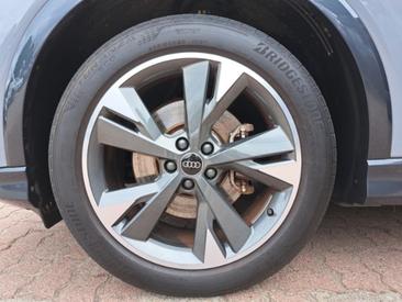 Audi Q4 E-tron 35 E-tron — photo 10