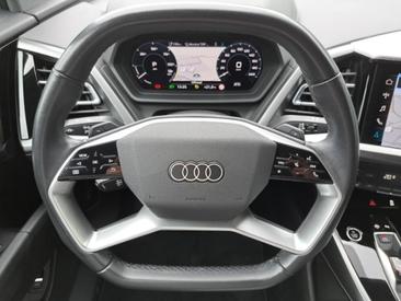 Audi Q4 E-tron 35 E-tron — photo 17