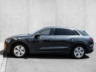 Audi E-tron 50 Quattro — photo 5