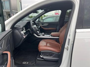 Audi Q7 SUV TFSI E 55 TFSI E Quattro Tiptronic — photo 9