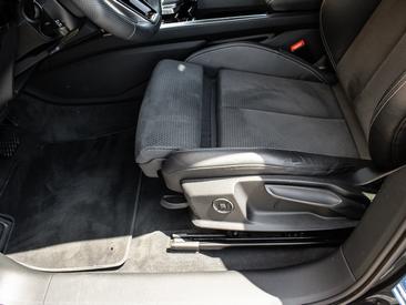 Audi E-tron 50 Quattro — photo 17