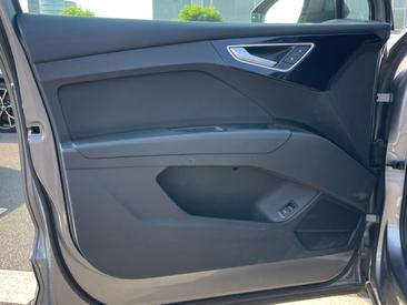 Audi Q4 E-tron 50 E-tron Quattro — photo 12