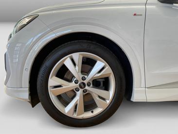 Audi Q4 E-tron 35 E-tron — photo 4