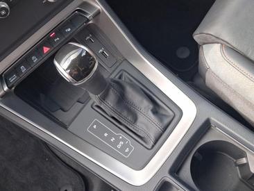 Audi Q3 40 TFSI Quattro S Tronic — photo 11