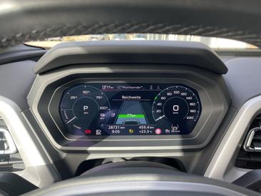 Audi Q4 E-tron 40 E-tron — photo 15