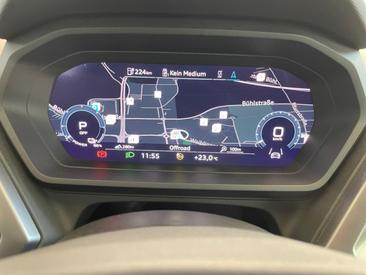 Audi Q4 E-tron 35 E-tron — photo 8