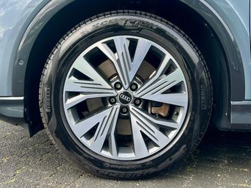 Audi Q4 E-tron 40 E-tron — photo 6