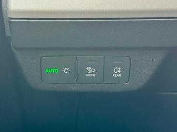 Audi Q4 E-tron 40 E-tron — photo 16