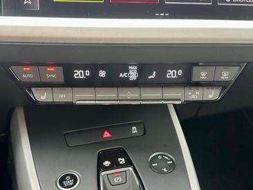 Audi Q4 E-tron 40 E-tron — photo 18