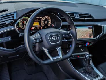 Audi Q3 TFSI E 45 TFSI E S Tronic — photo 13