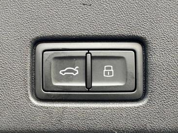 Audi Q4 E-tron 40 E-tron — photo 28