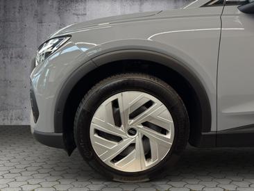 Audi Q4 E-tron 40 E-tron — photo 19