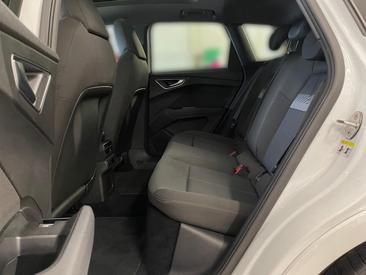 Audi Q4 E-tron 40 E-tron — photo 13