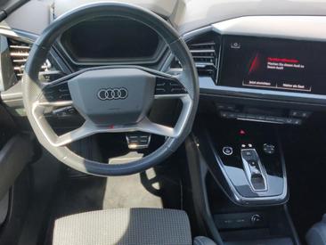 Audi Q4 E-tron 40 E-tron — photo 8
