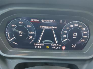 Audi Q4 E-tron 40 E-tron — photo 9