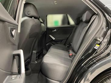 Audi Q2 Advanced 35 TFSI S Tronic — photo 13