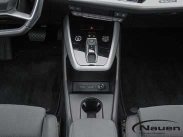 Audi Q4 E-tron 40 E-tron — photo 14