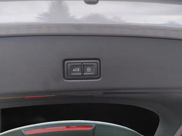 Audi Q4 E-tron 40 E-tron — photo 14