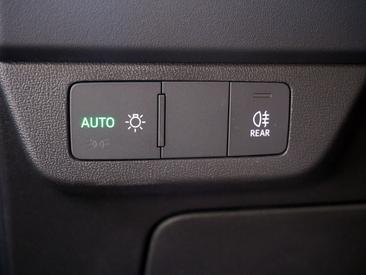 Audi Q4 E-tron 40 E-tron — photo 18