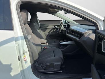 Audi Q4 E-tron 40 E-tron — photo 4