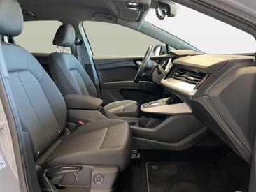 Audi Q4 E-tron 40 E-tron — photo 14