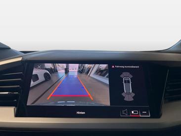 Audi Q4 E-tron 40 E-tron — photo 18