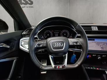 Audi Q3 TFSI E 45 E — photo 11