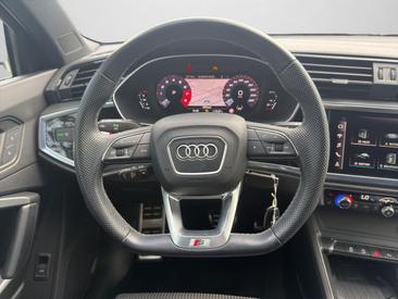 Audi Q3 35 TFSI — photo 9
