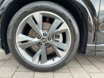 Audi Q4 E-tron 40 E-tron — photo 13