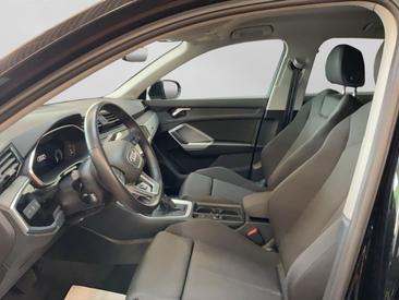 Audi Q3 TFSI E 45 E — photo 8
