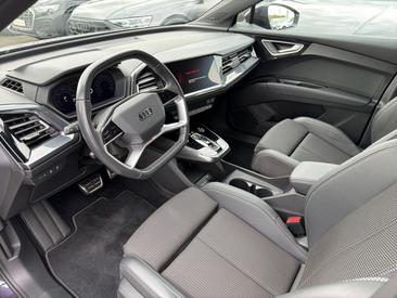 Audi Q4 E-tron 45 E-tron Quattro — photo 11