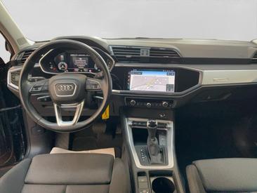 Audi Q3 TFSI E 45 E — photo 14