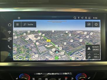 Audi Q3 35 TFSI — photo 16