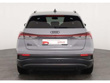 Audi Q4 E-tron 45 E-tron — photo 6