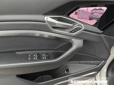 Audi E-tron 55 Quattro — photo 15