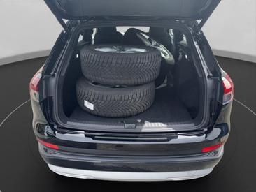 Audi Q4 E-tron 50 E-tron Quattro — photo 8