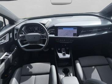 Audi Q4 E-tron 50 E-tron Quattro — photo 9