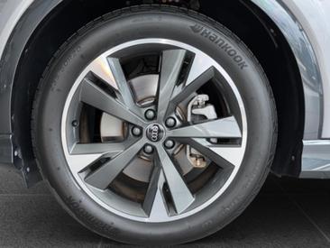 Audi Q4 E-tron 45 E-tron — photo 23