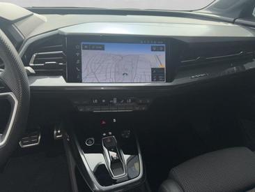 Audi Q4 E-tron 50 E-tron Quattro — photo 11