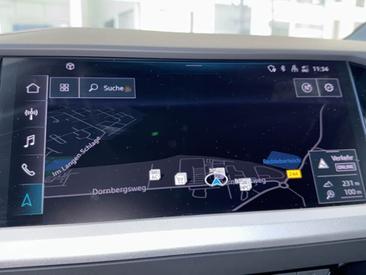 Audi Q4 E-tron 45 E-tron — photo 25