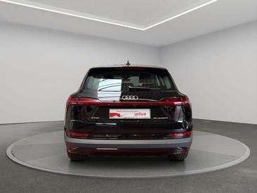 Audi E-tron 50 Quattro — photo 7