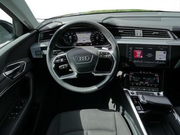 Audi Q8 E-tron Advanced 50 E-tron Quattro — photo 8