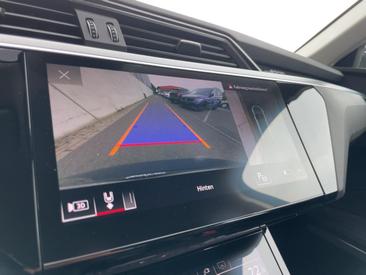 Audi Q8 E-tron Advanced 50 E-tron Quattro — photo 19