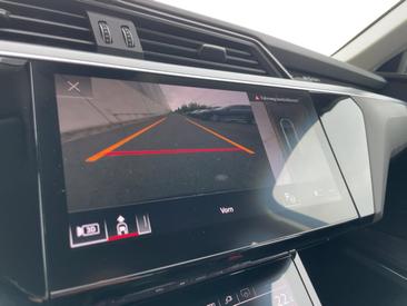 Audi Q8 E-tron Advanced 50 E-tron Quattro — photo 20