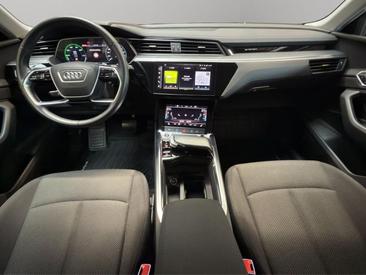Audi E-tron 50 Quattro — photo 14