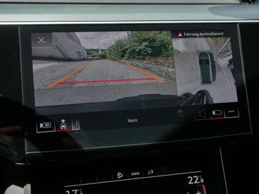 Audi Q8 E-tron Advanced 50 E-tron Quattro — photo 15