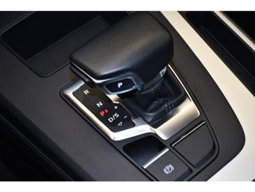 Audi Q5 35 TDI — photo 7